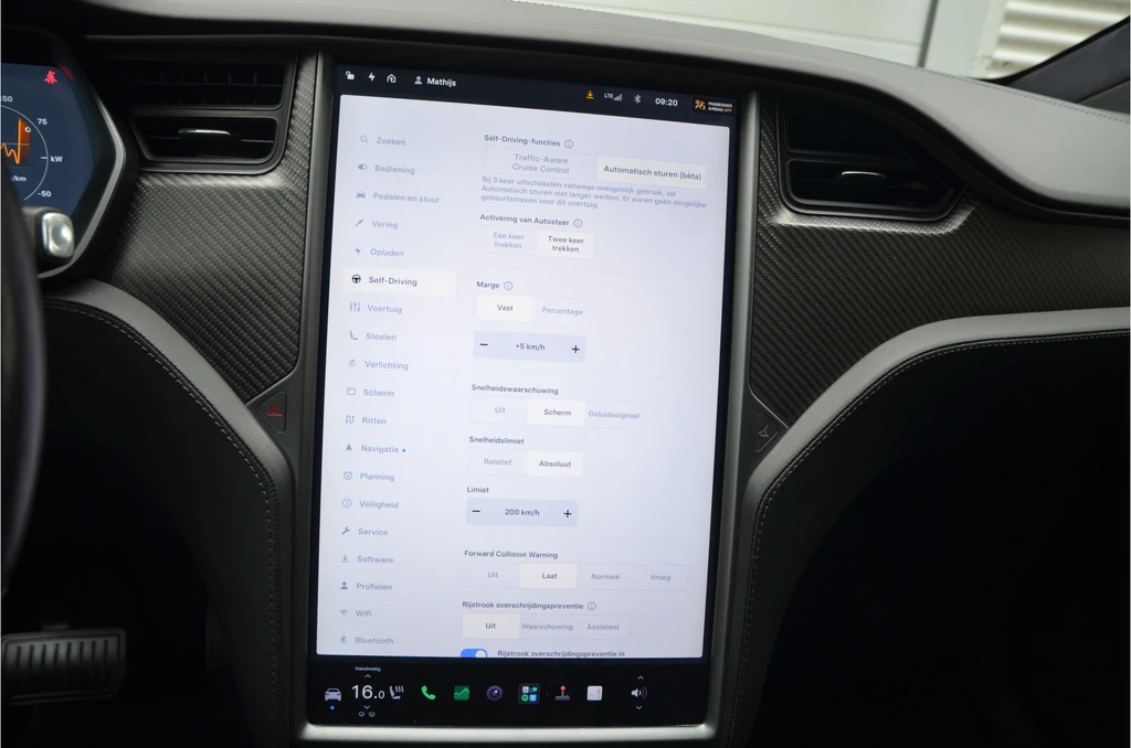 Tesla Model X – foto 20