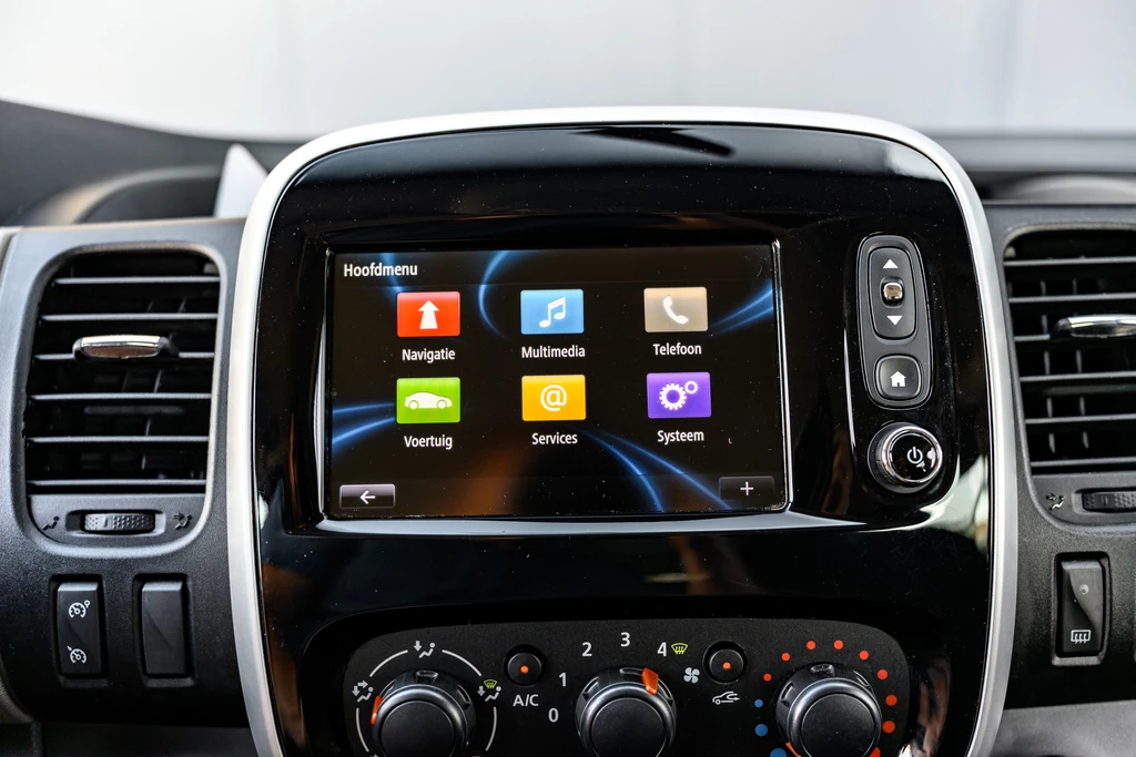 Renault Trafic – foto 23