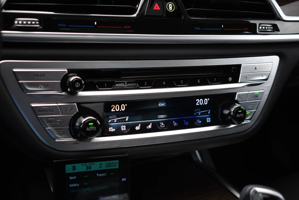 BMW 7 Serie – foto 102