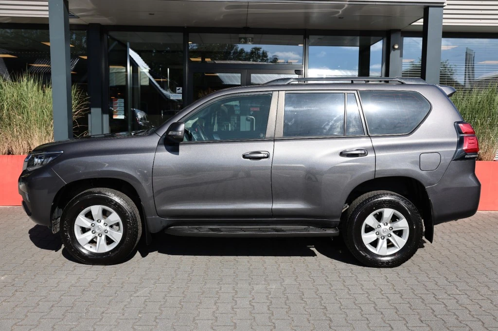 Toyota Land Cruiser – foto 2