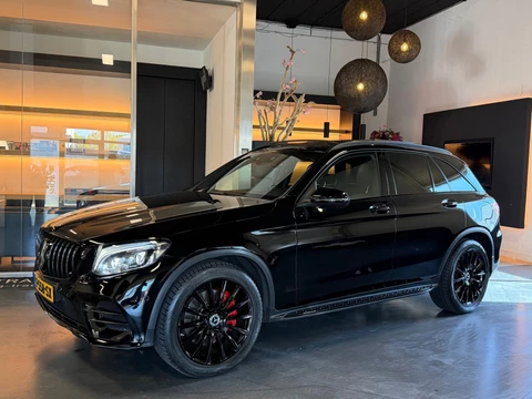 Mercedes-Benz GLC-klasse 250 4MATIC Amg night Pano Burmester Led