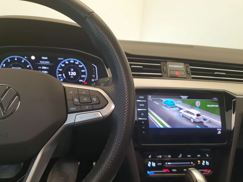 Volkswagen Passat – foto 14