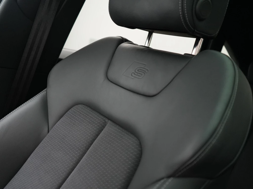 Audi Q8 Sportback e-tron – foto 36