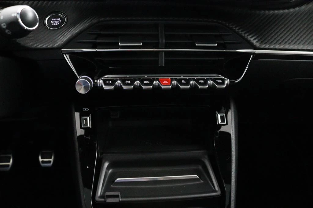 Peugeot 208 – foto 17
