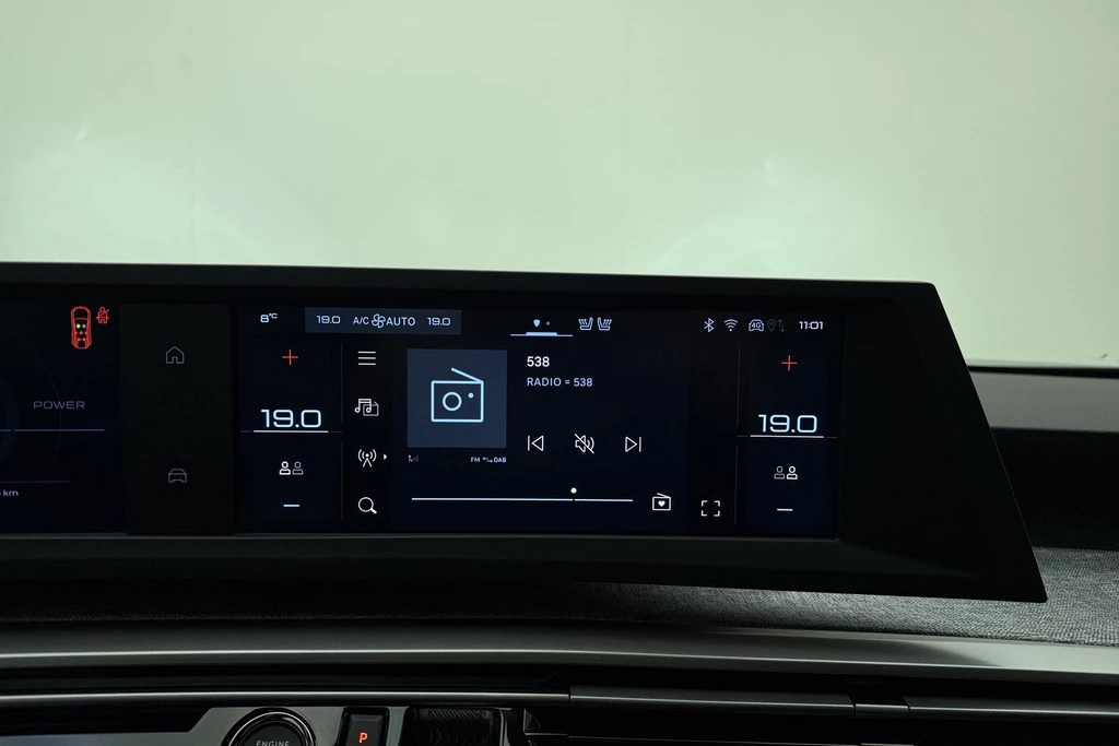 Peugeot e-5008 – foto 23