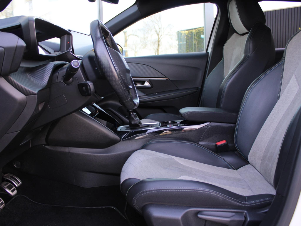 Peugeot 208 – foto 13