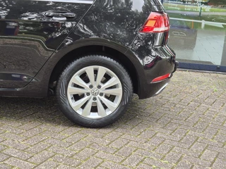 Volkswagen Golf – thumbnail 8