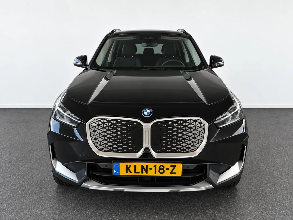 BMW iX1 – foto 9