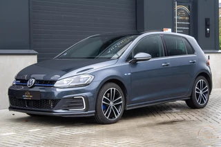 Volkswagen Golf – thumbnail 2
