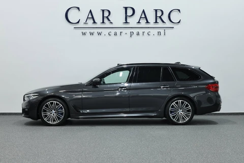 BMW 5-serie Touring 540i xDrive M-Sport LED/VIRTUAL/SFEER/PANO/LEER+S.VERWARMING+MEMORY/19" LMV/360/ACC/ECC/12 MND GARANTIE!