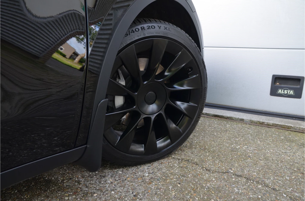 Tesla Model Y – foto 10