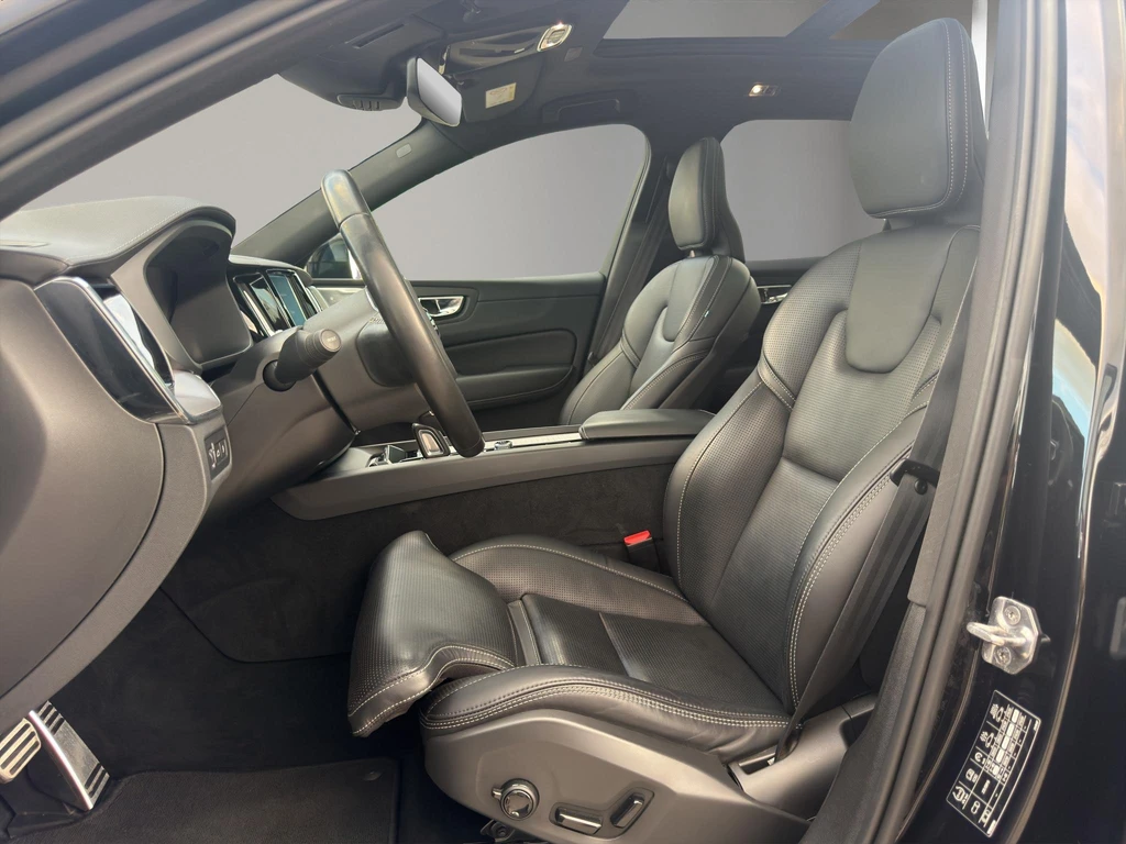 Volvo XC60 – foto 11