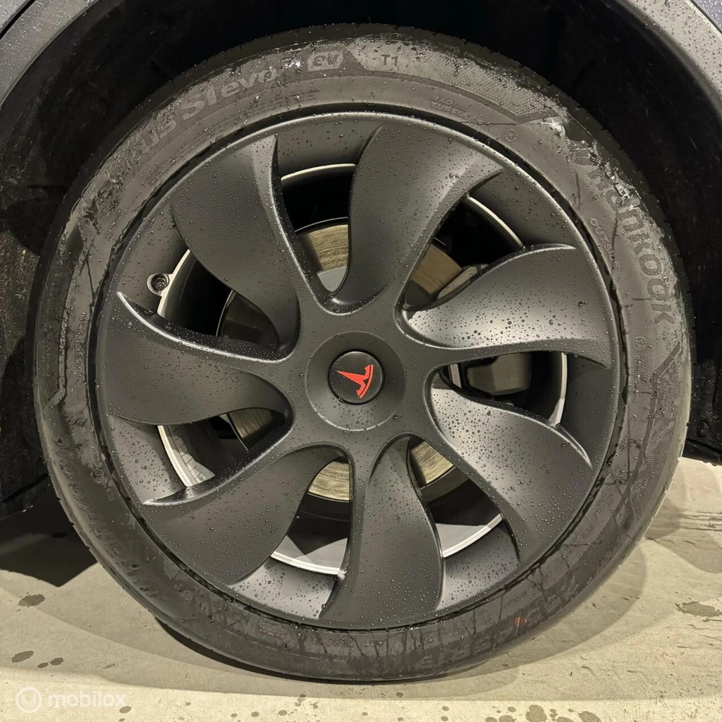 Tesla Model Y – foto 21