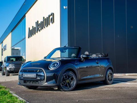 MINI Cabrio Mini Electric MINI Yours 33 kWh | 1 of 999 | Camera l Adaptieve Cruise l Leder l Head-Up l Harman Kardon l