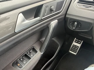 Volkswagen Golf Sportsvan – thumbnail 32