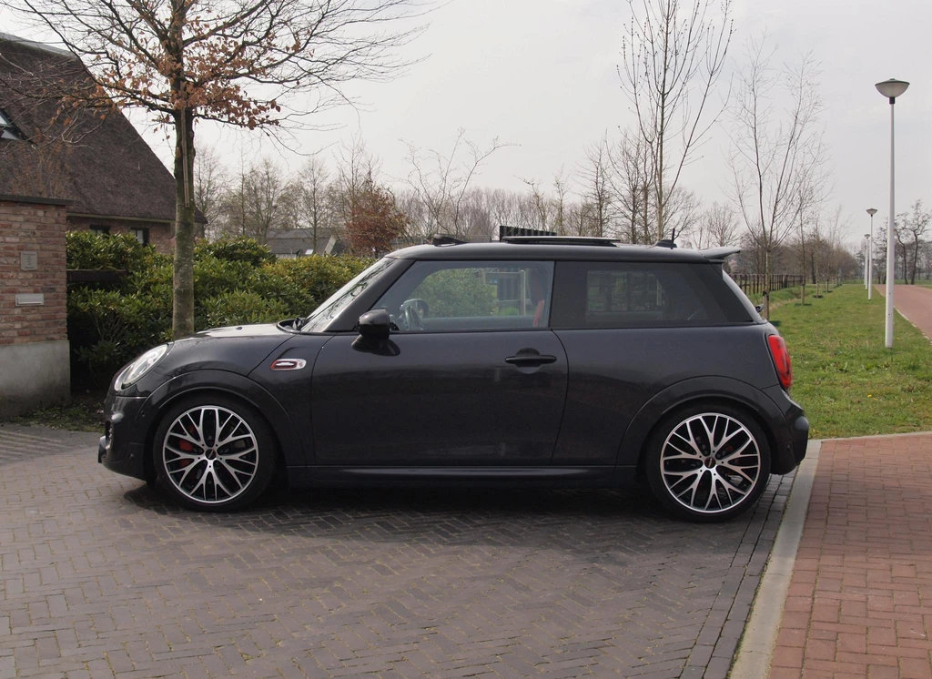 MINI 3-deurs – foto 3
