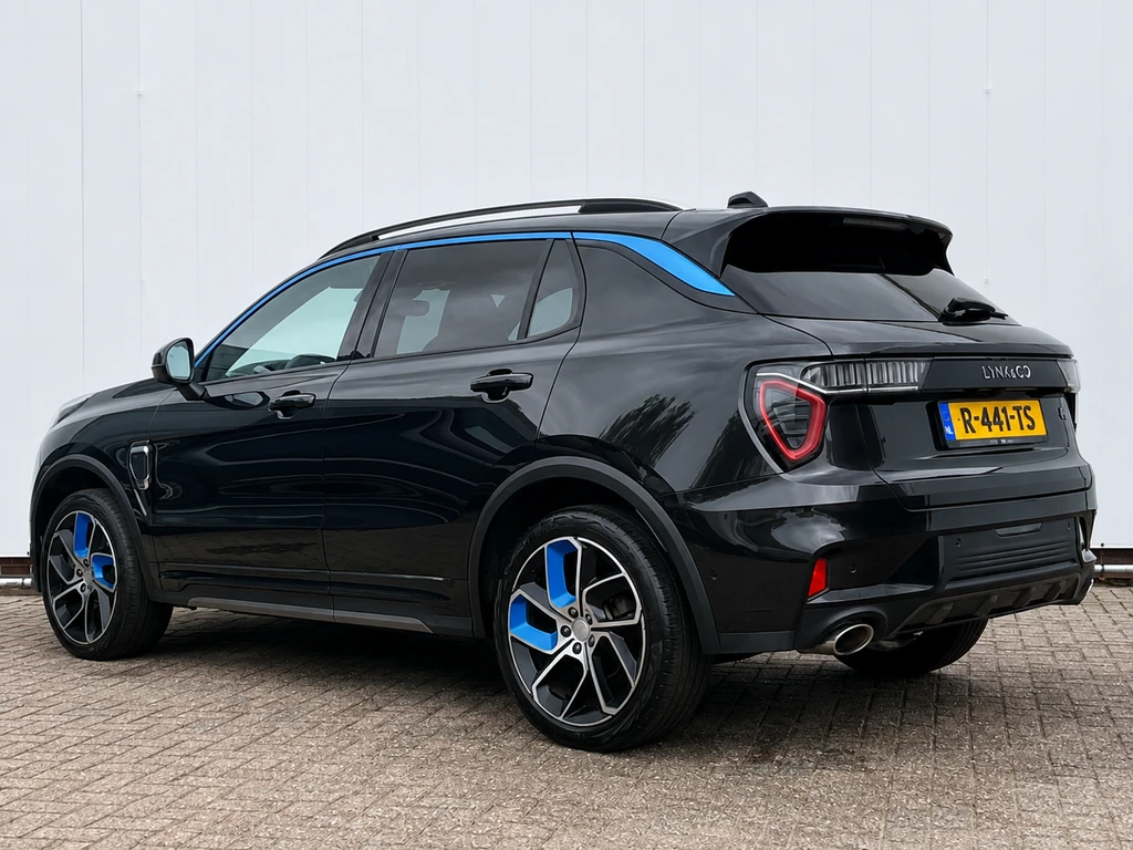 Lynk & Co 01 – foto 1