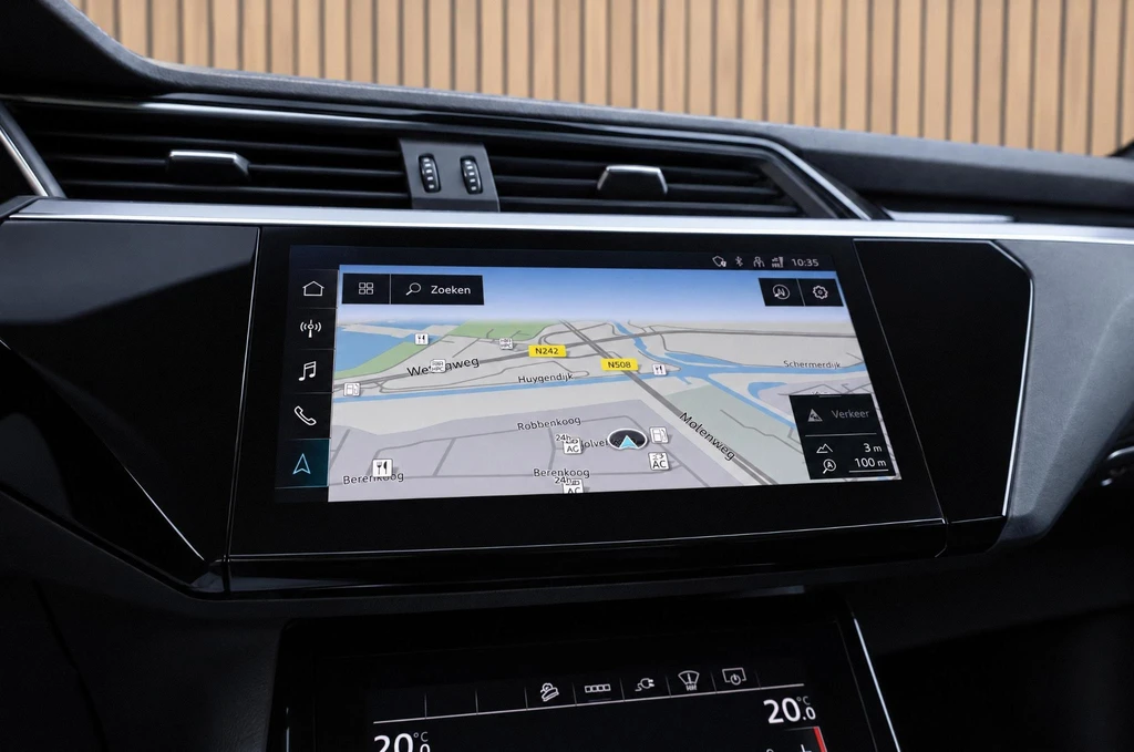 Audi e-tron – foto 30