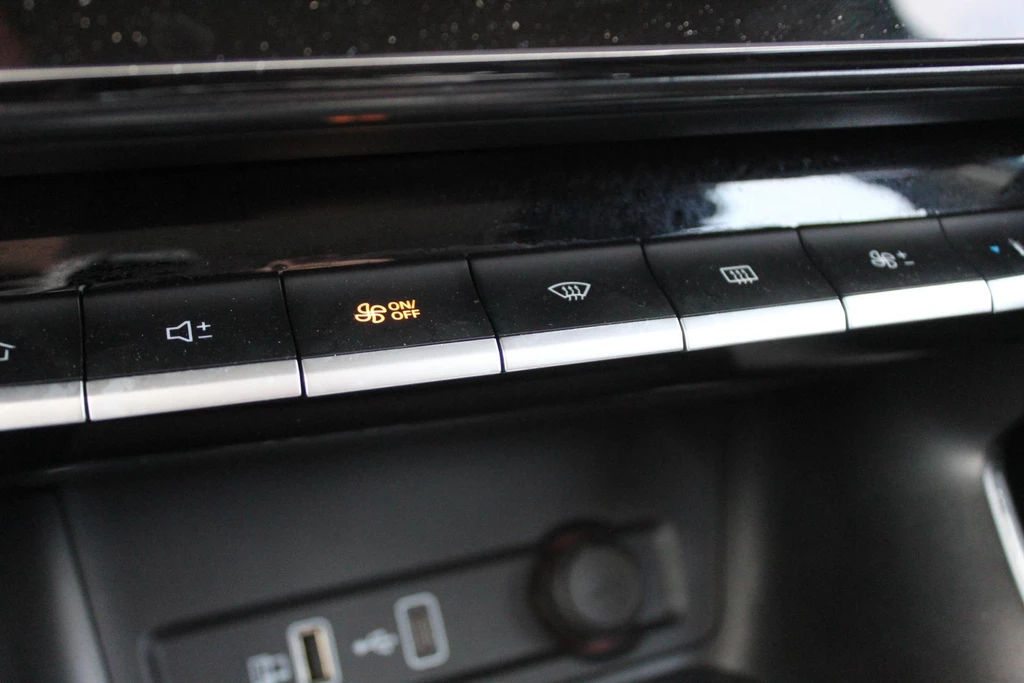 MG ZS EV – foto 25