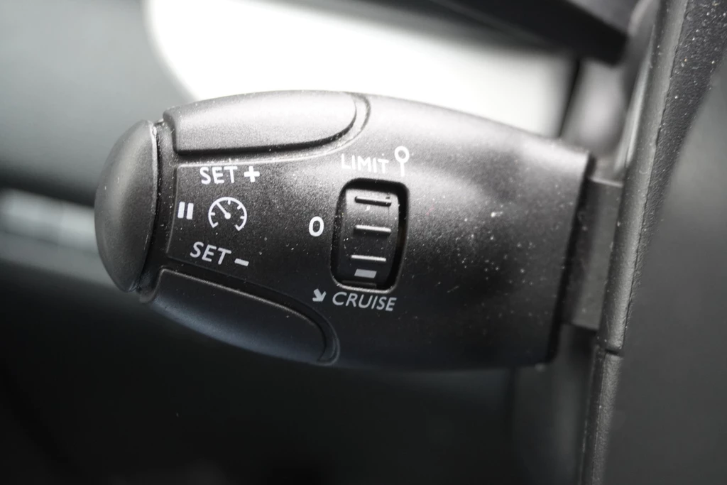 Opel Vivaro – foto 14