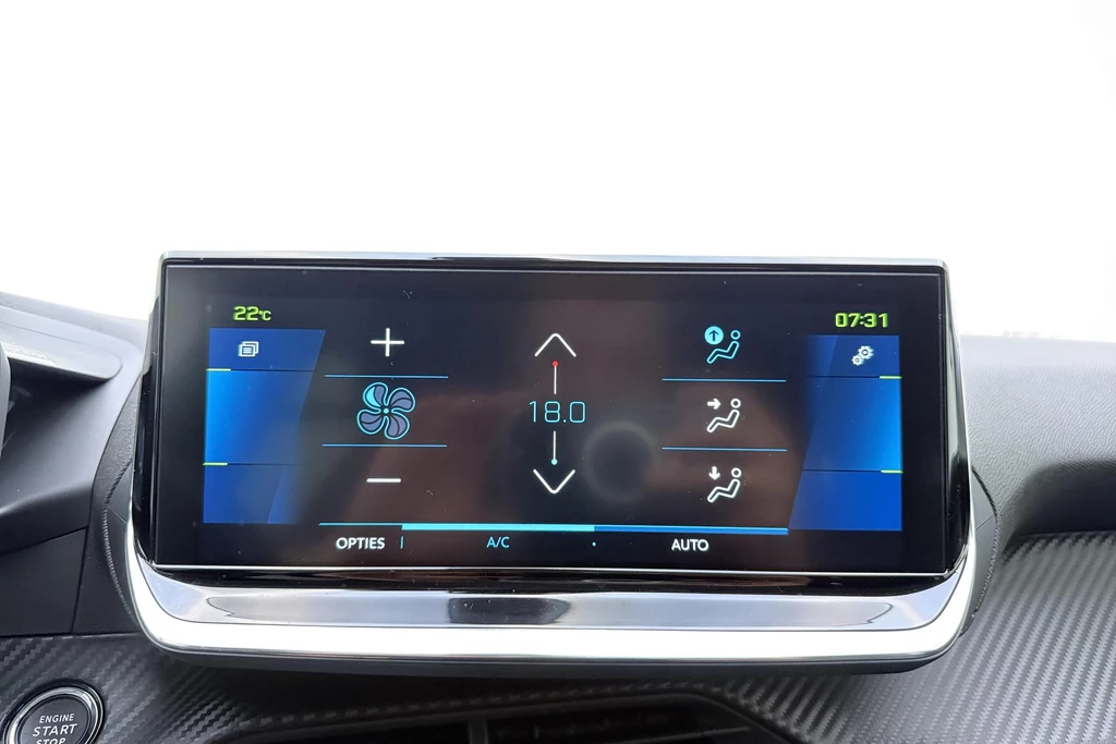 Peugeot e-208 – foto 21