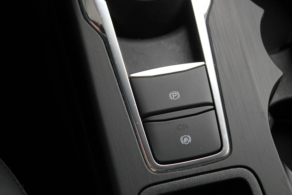Ford Kuga – foto 22