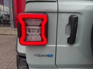 Jeep Wrangler – thumbnail 8