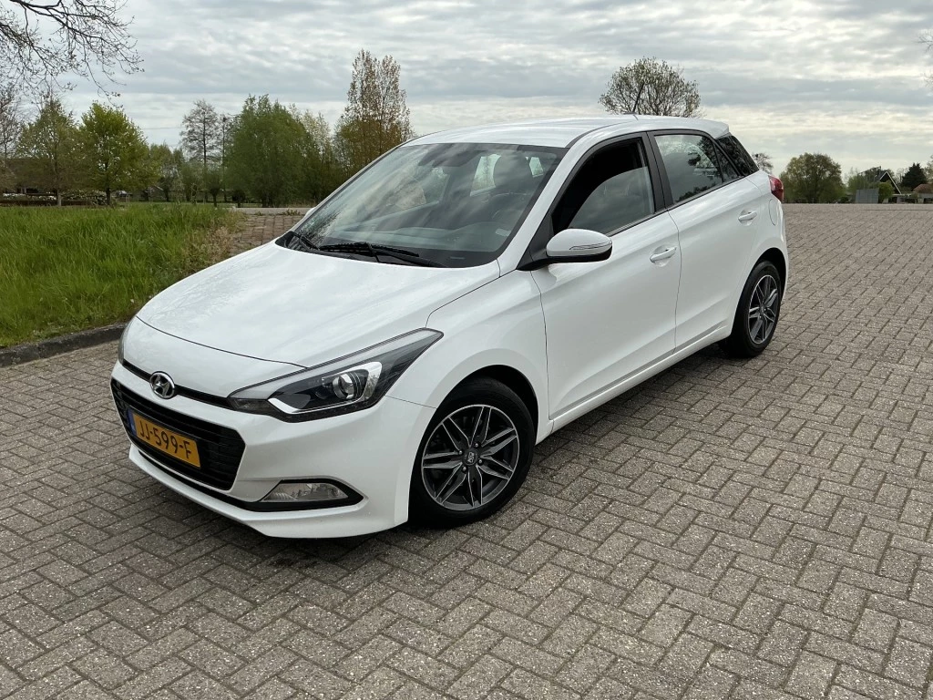 Hyundai i20 – foto 1