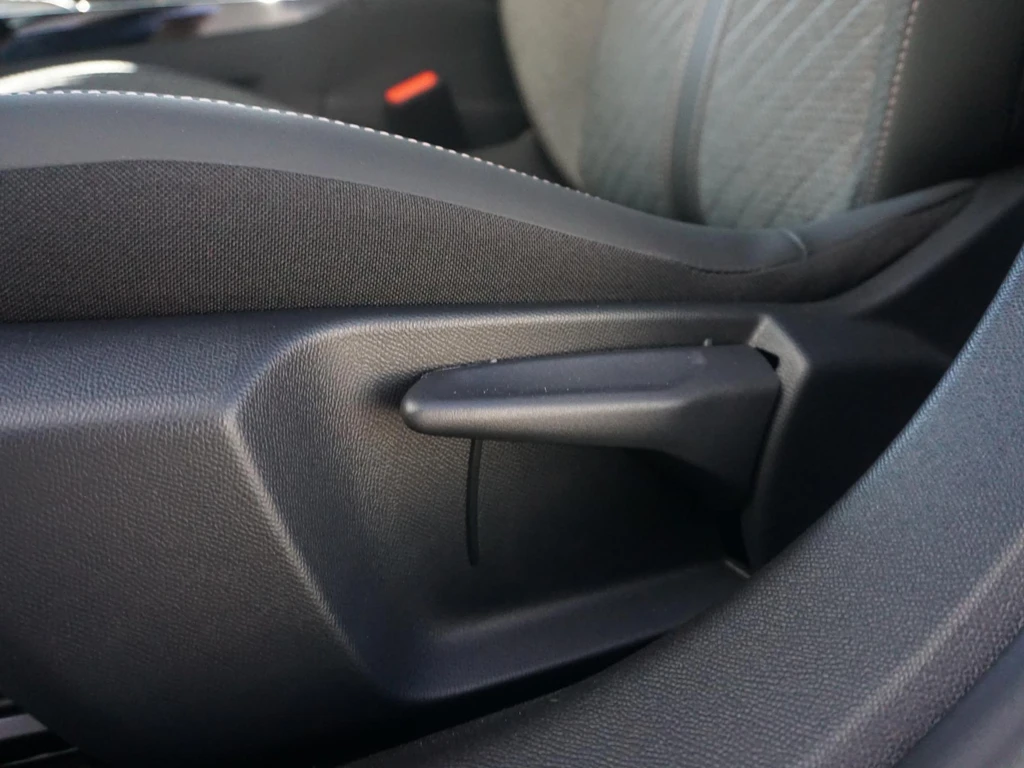Peugeot 208 – foto 9
