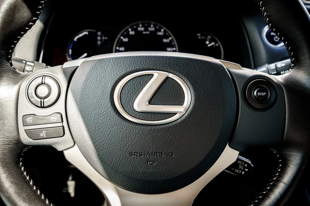 Lexus CT – foto 19