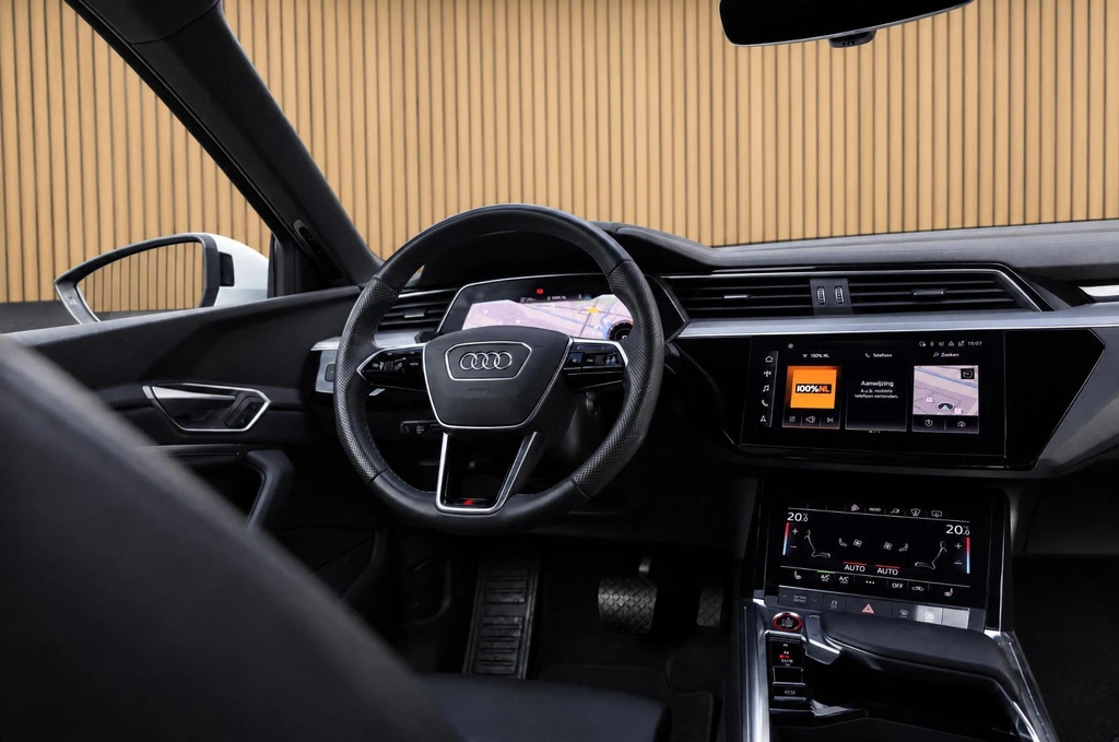 Audi e-tron – foto 10