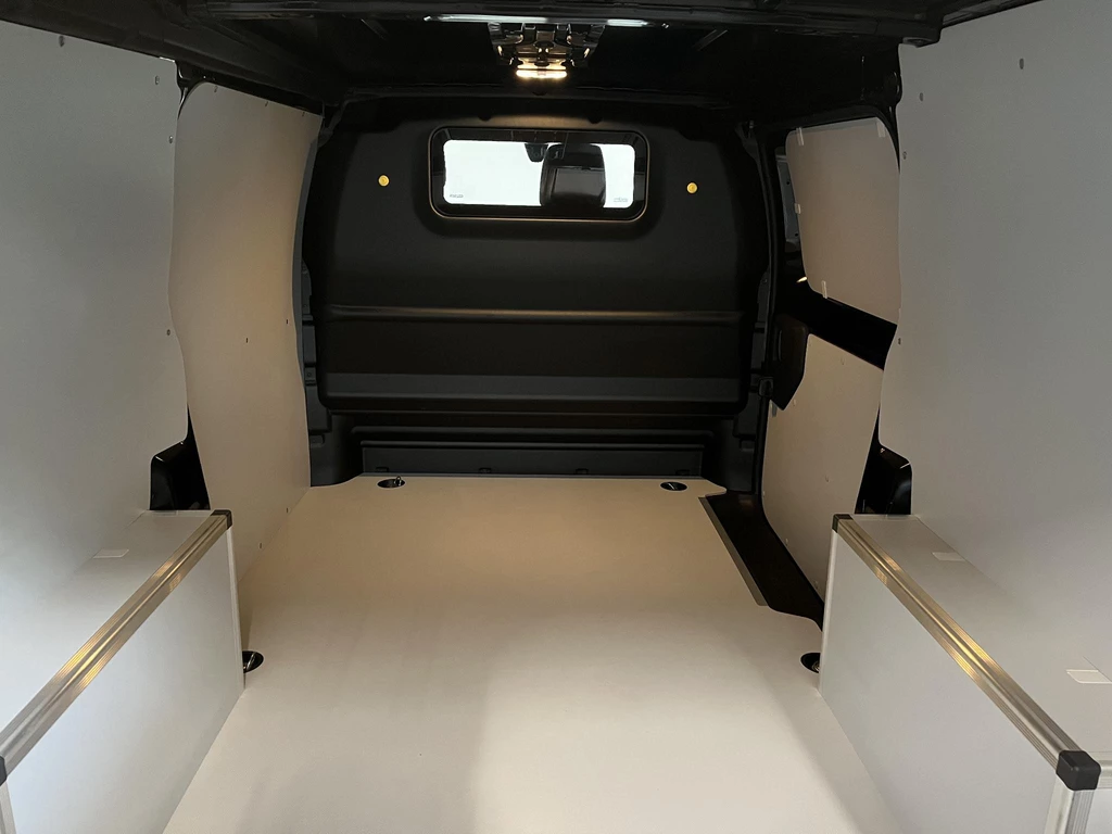 Peugeot e-Expert – foto 23