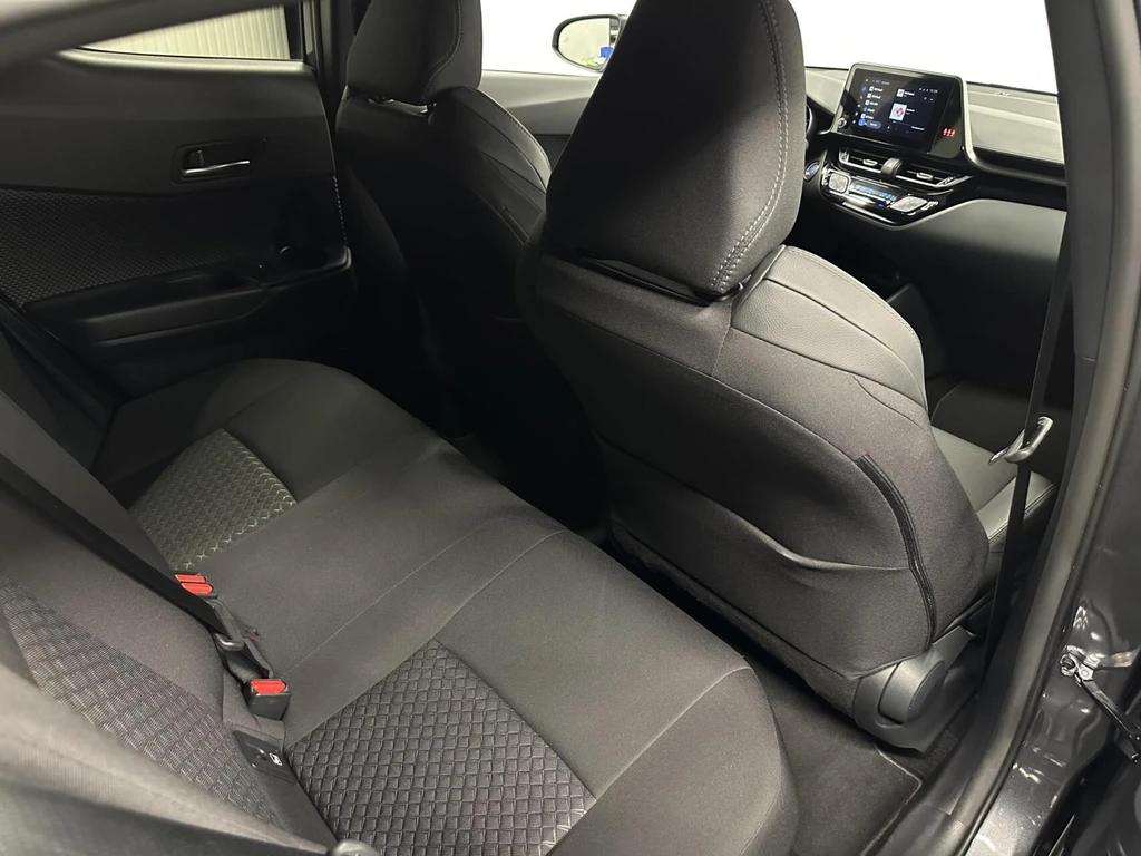 Toyota C-HR – foto 17