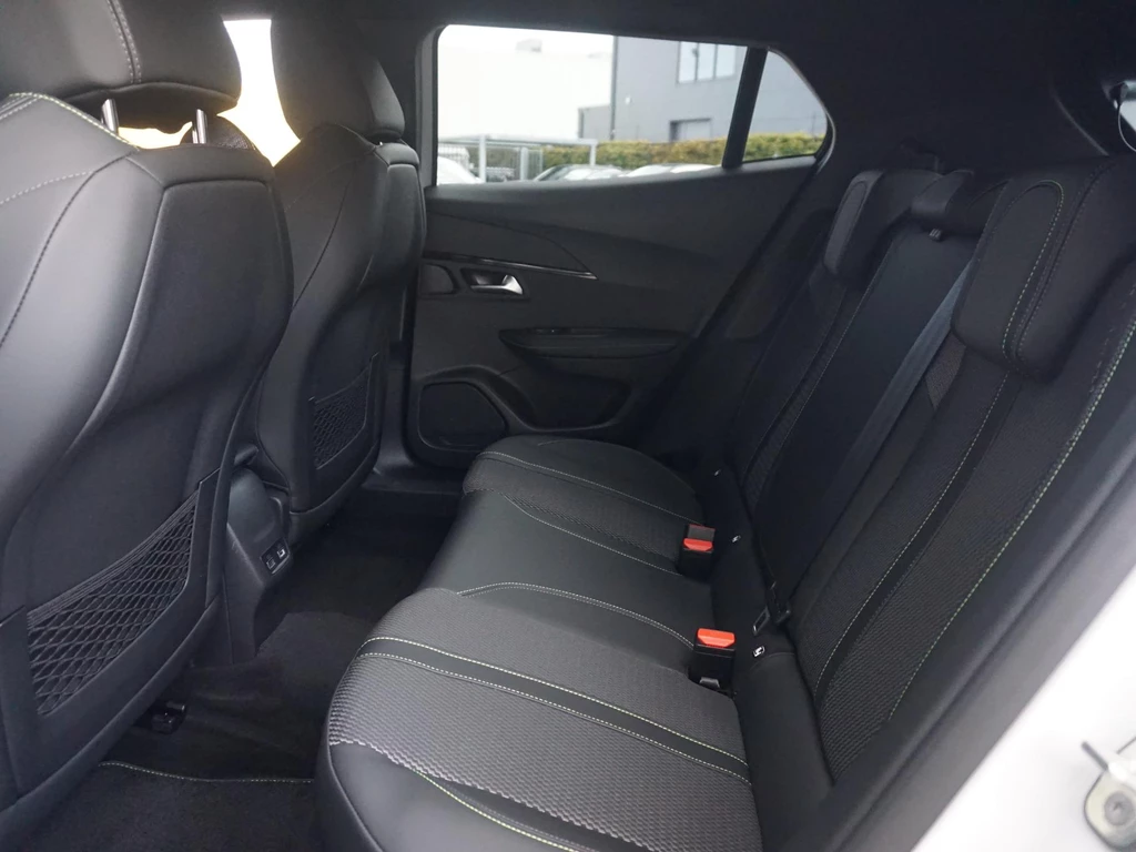 Peugeot e-2008 – foto 33