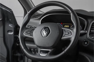 Renault Mégane Estate – thumbnail 18