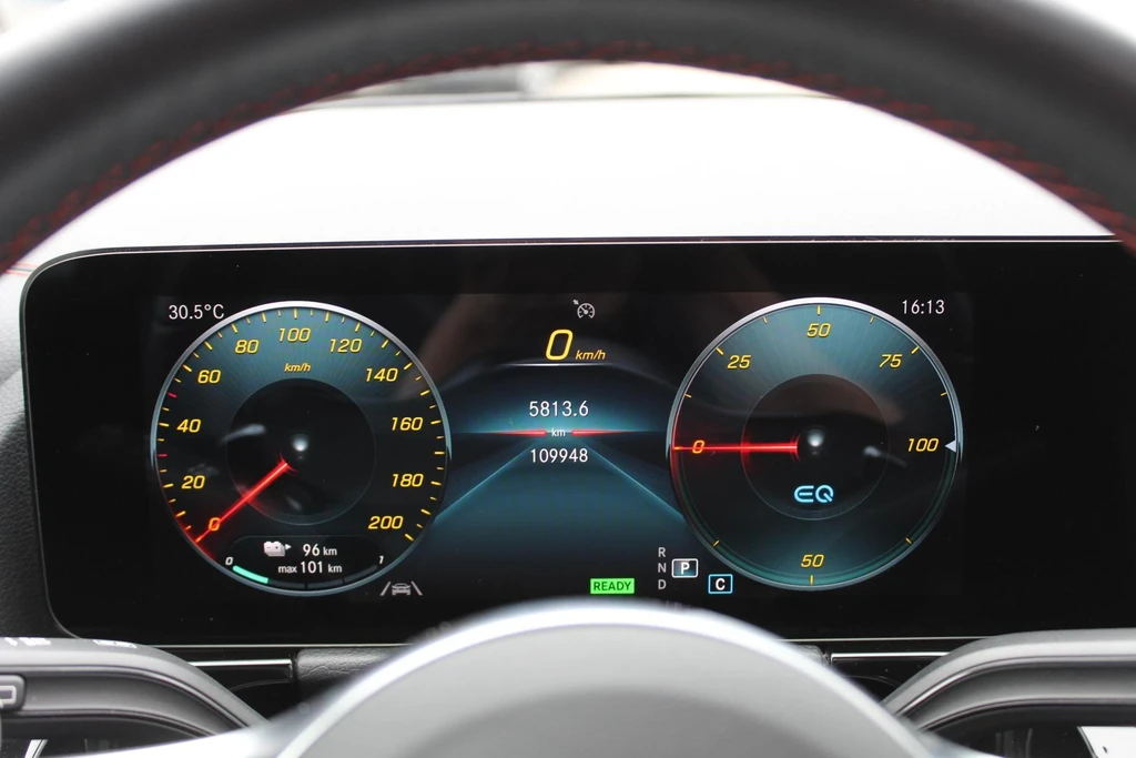 Mercedes-Benz EQA – foto 40