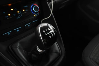 Ford Transit Connect – thumbnail 27