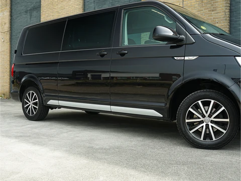 Volkswagen Transporter 2.0 TDI Highline Lang DC l DSG l Pano l ACC l LED l CarPlay