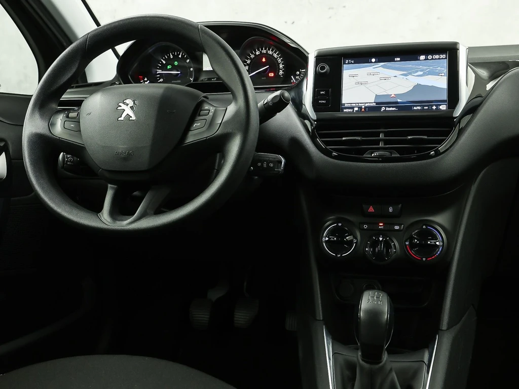 Peugeot 208 – foto 7