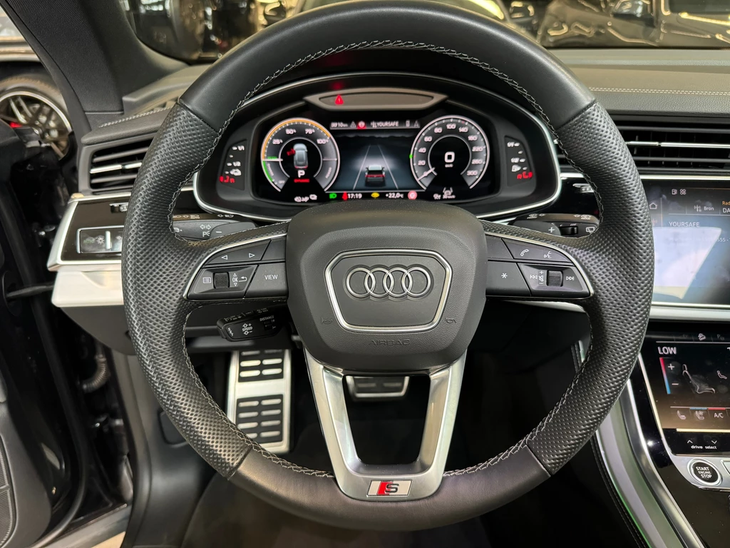 Audi Q8 – foto 15