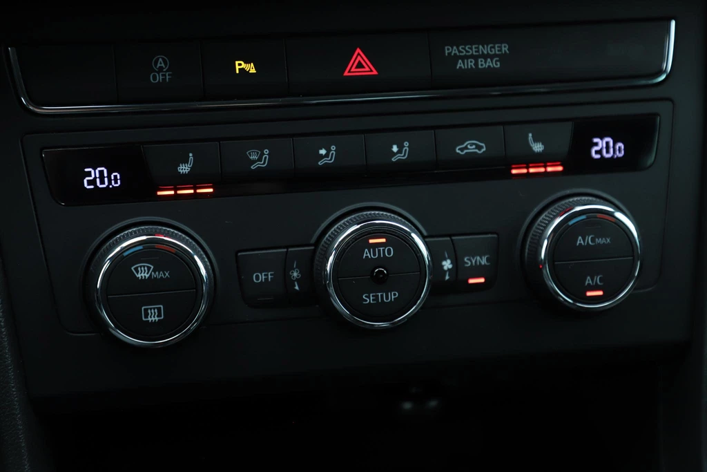SEAT Leon – foto 11