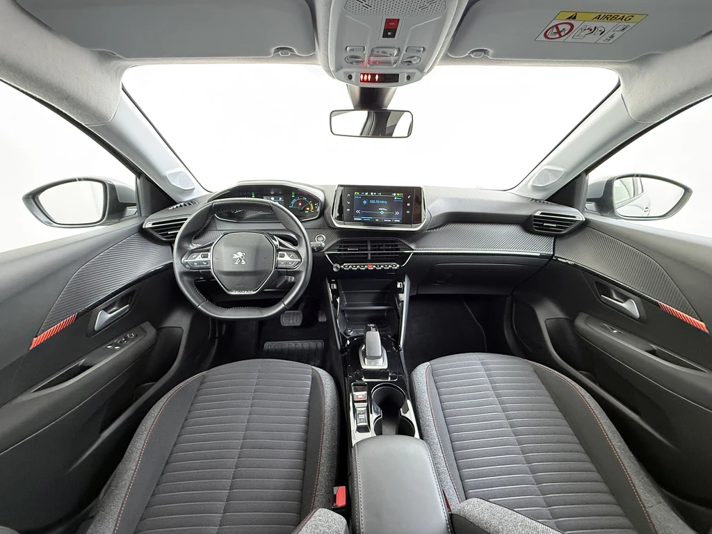 Peugeot e-208 – foto 10