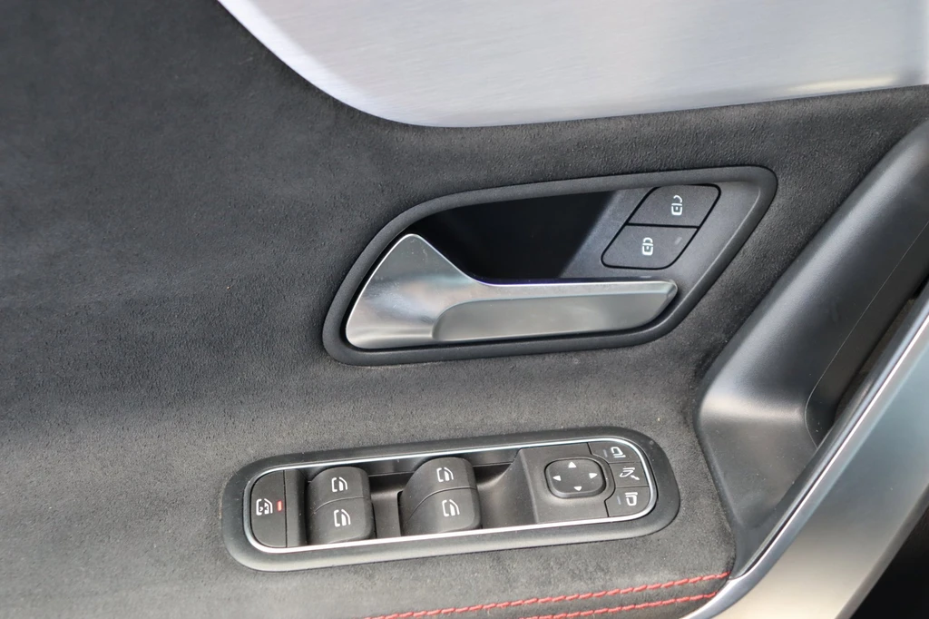 Mercedes-Benz CLA – foto 36