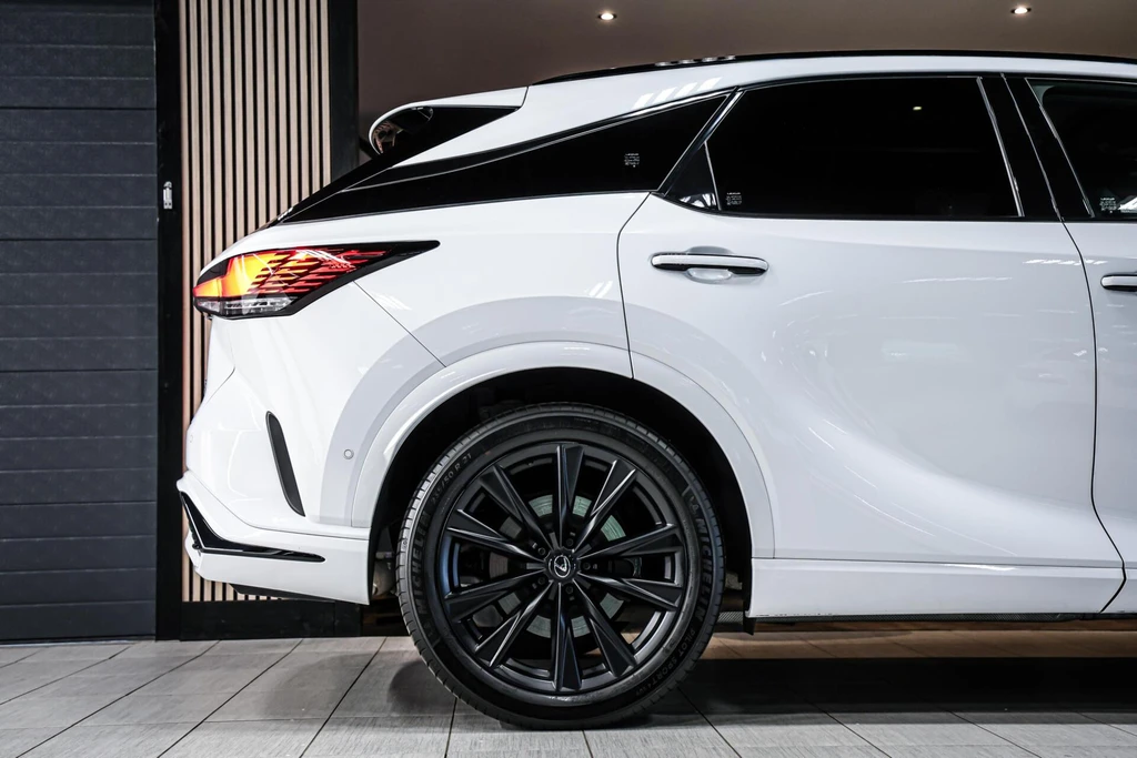 Lexus RX – foto 17