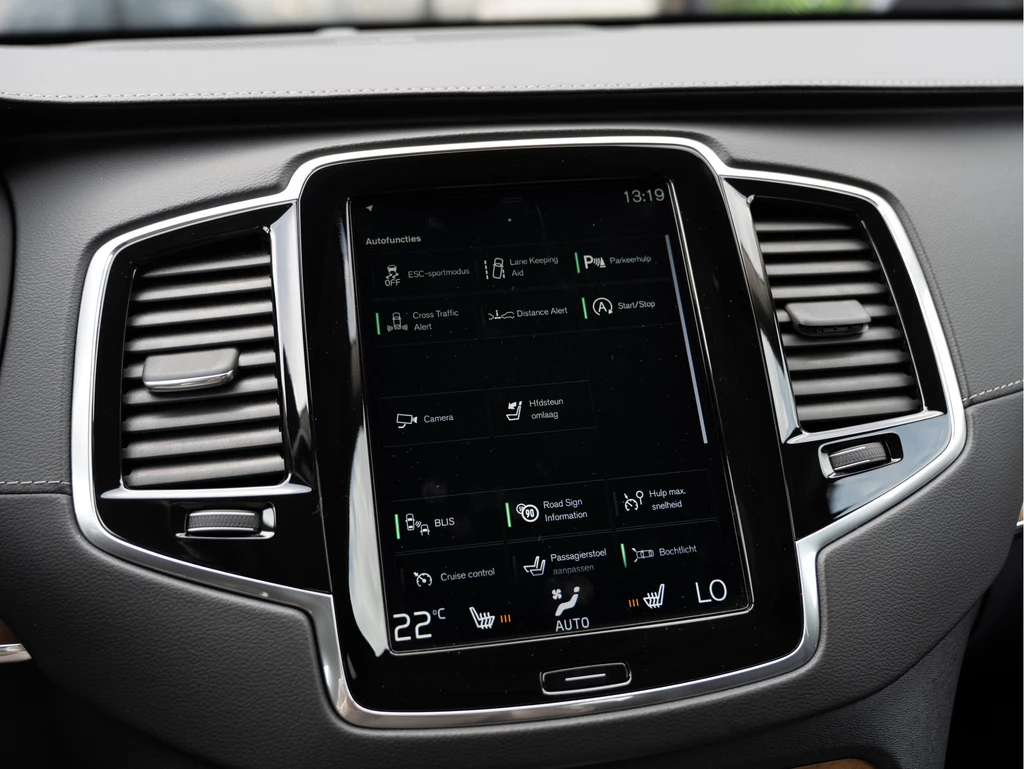 Volvo XC90 – foto 24