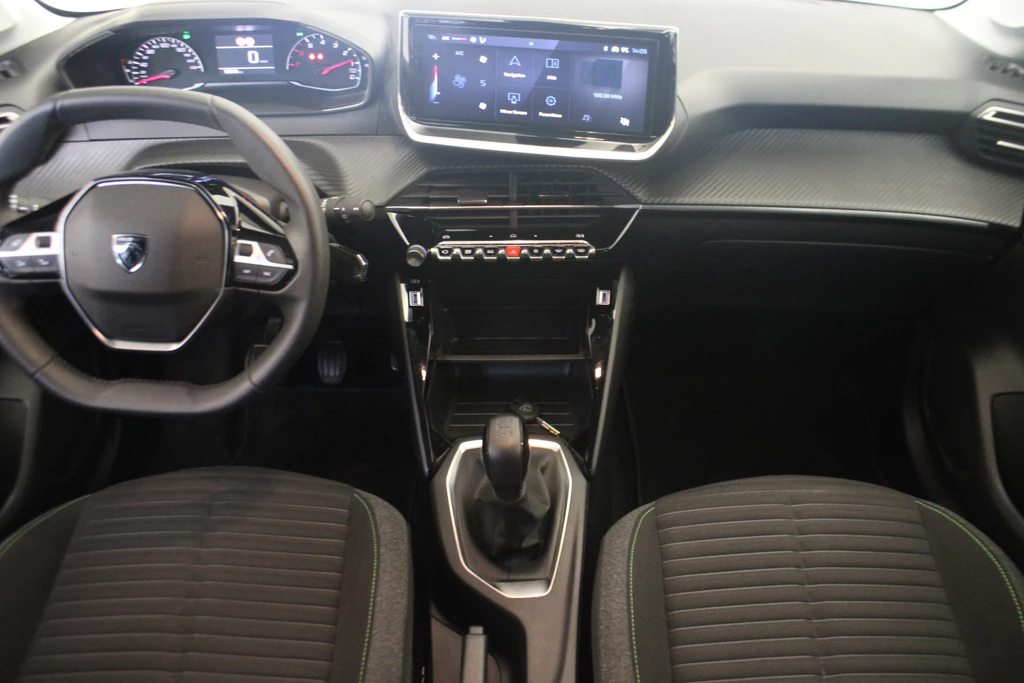 Peugeot 208 – foto 12