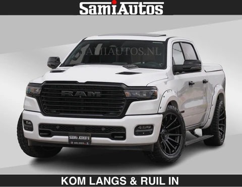 Dodge Ram Pick-Up HUD | 420PK | LUCHTVERING | PANO | PASSAGIERSSCHERM | BOM EN BOM VOL | Comfortabele Dubbele Cabine met Royale 5 Zitplaatsen | DODGE RAM PREMIUM LARAMIE EDITION | Voorraad Nr 2230 - 8765 | De specialist in Amerikaanse pick‑ups in Nederland en Europa.