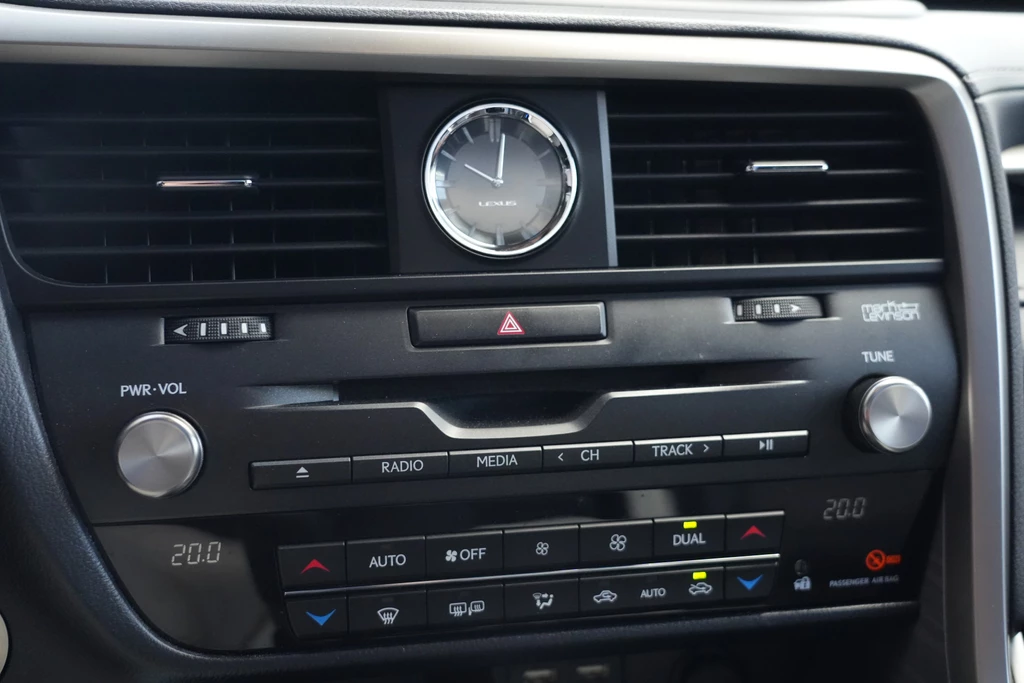 Lexus RX – foto 17
