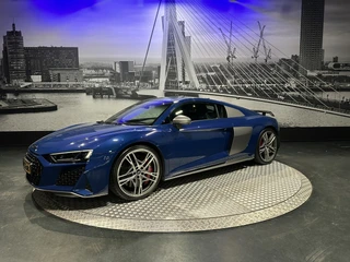 Audi R8 – thumbnail 2
