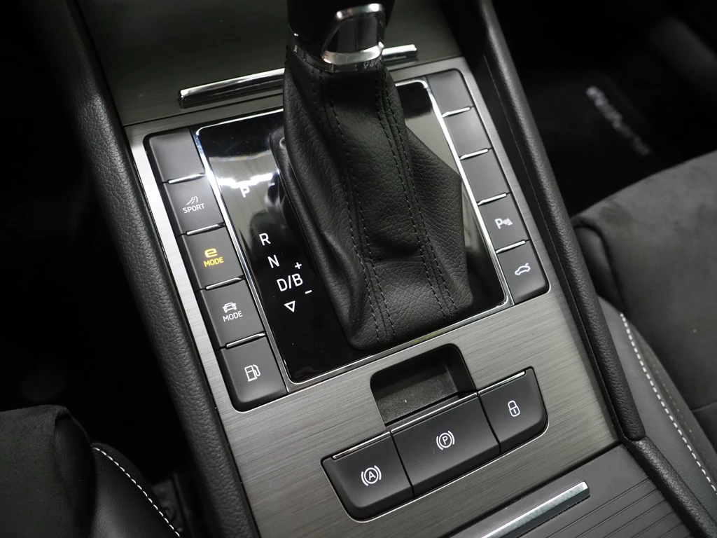 Škoda Superb – foto 33